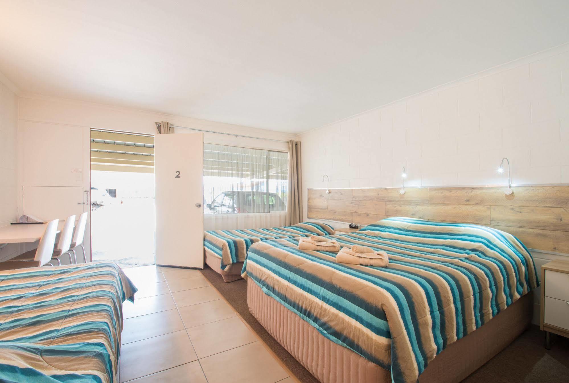 A & A Motel Proserpine Ngoại thất bức ảnh